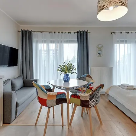Apartmanhotel Nadmotlawie Riverside - Sauna, Gym & Parking By Downtown 4*
