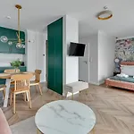 Aparthotel Nadmotlawie Riverside - Sauna, Gym & Parking By Downtown