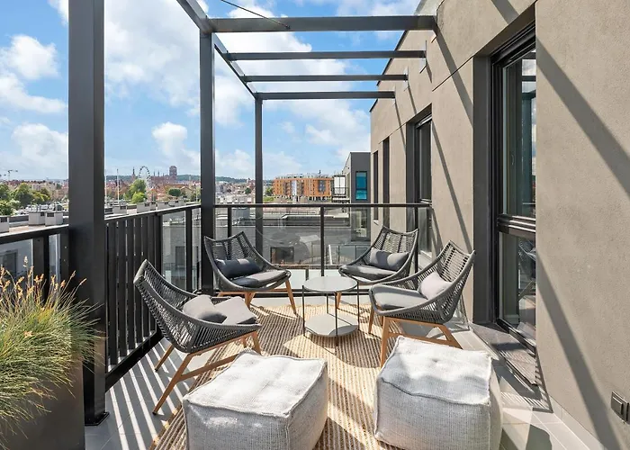 Nadmotlawie Riverside - Sauna, Gym & Parking By Downtown شقة فندقية غدانسك